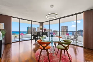 Photo #5: 202525015 Listing 