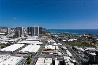 Photo #4: 202525042 Listing 