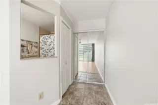 Photo #2: 202525051 Listing 