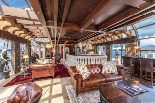 Photo #2: 202525059 Listing 