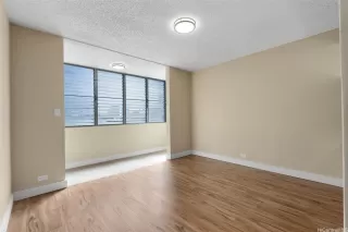 Photo #4: 202525081 Listing 