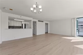 Photo #4: 202525099 Listing 