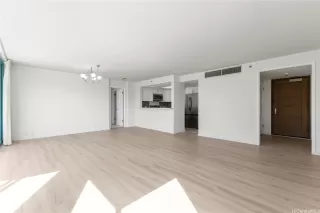 Photo #5: 202525099 Listing 