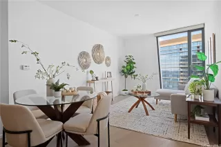 Photo #5: 202525127 Listing 