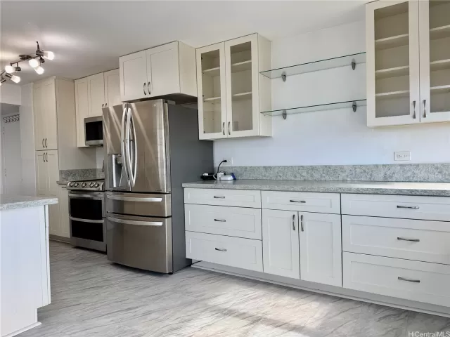 MLS: 202525165 Condo For Sale