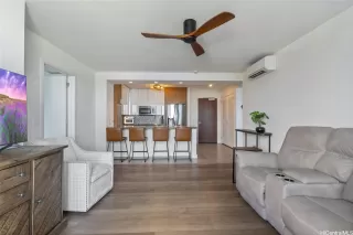 Photo #3: 202525167 Listing 