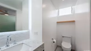 Photo #2: 202525212 Listing 