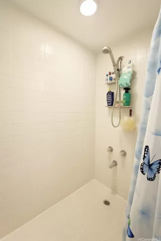 Photo #6: 202525219 Listing 