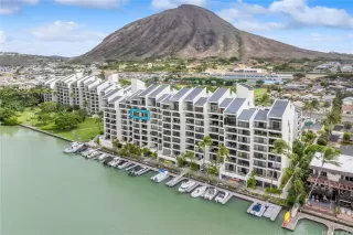 Photo #2: 202525230 Listing 