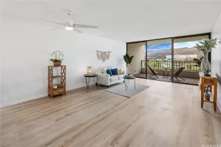 Photo #4: 202525230 Listing 