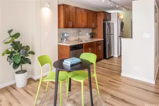 Photo #5: 202525243 Listing 