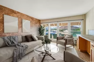 Photo #3: 202525250 Listing 