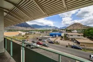 Photo #5: 202525250 Listing 