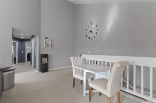 Photo #2: 202525251 Listing 