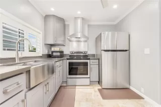 Photo #2: 202525257 Listing 