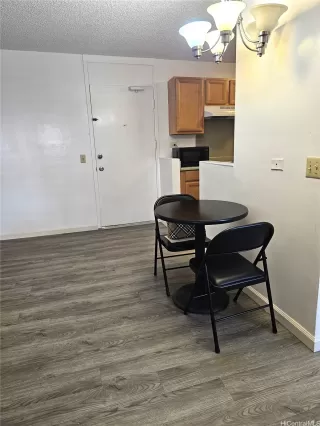 Photo #6: 202525258 Listing 