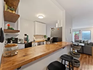 Photo #3: 202525285 Listing 