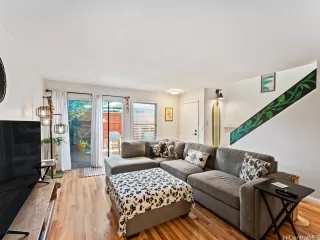 Photo #4: 202525285 Listing 