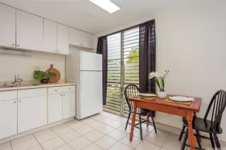 Photo #5: 202525290 Listing 