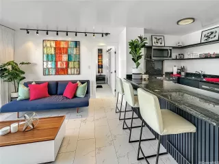 Photo #6: 202525313 Listing 