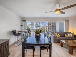 Photo #3: 202525319 Listing 