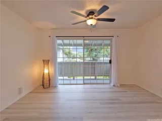 Photo #3: 202525343 Listing 