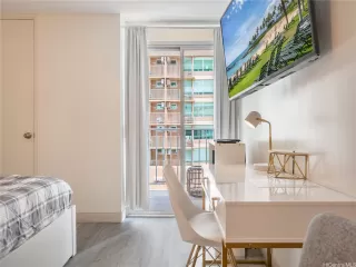 Photo #3: 202525357 Listing 