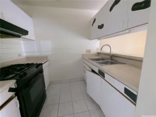 Photo #3: 202525386 Listing 