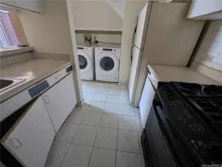 Photo #5: 202525386 Listing 