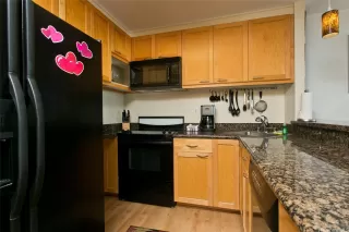 Photo #6: 202525389 Listing 