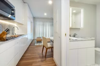 Photo #2: 202525416 Listing 