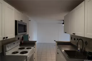 Photo #5: 202525418 Listing 