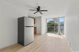 Photo #4: 202525426 Listing 