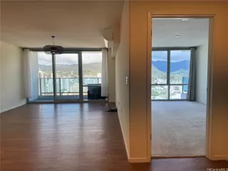 Photo #4: 202525428 Listing 