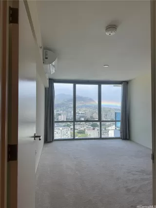 Photo #5: 202525428 Listing 