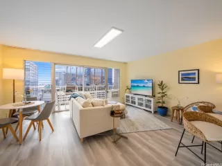 Photo #5: 202525444 Listing 