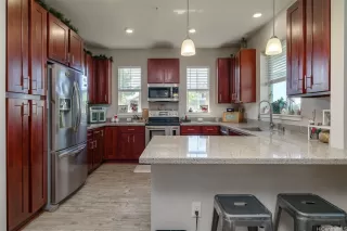 Photo #2: 202525448 Listing 