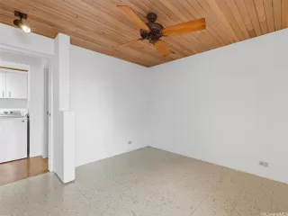 Photo #6: 202525468 Listing 