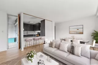 Photo #2: 202525525 Listing 