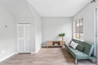 Photo #4: 202525528 Listing 