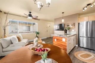 Photo #2: 202525532 Listing 