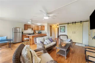 Photo #2: 202525533 Listing 