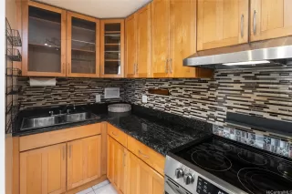 Photo #5: 202525549 Listing 