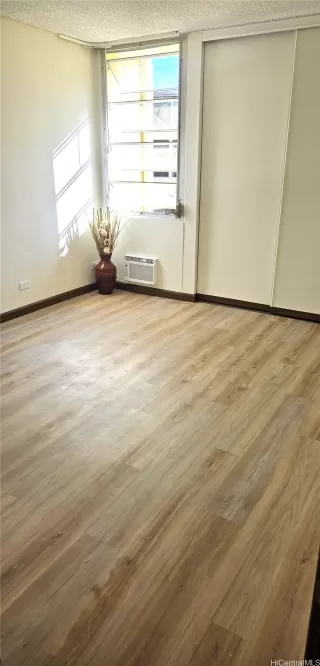 Photo #3: 202525556 Listing 