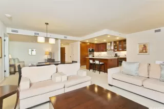 Photo #4: 202525557 Listing 