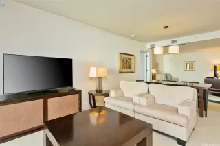 Photo #5: 202525557 Listing 