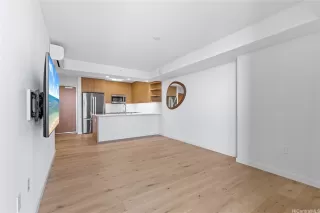 Photo #5: 202525558 Listing 