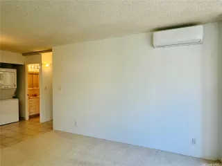 Photo #4: 202525576 Listing 