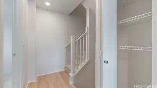 Photo #5: 202525590 Listing 