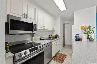 Photo #2: 202525627 Listing 